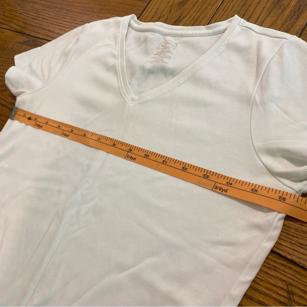 L.L. Bean supima cotton short sleeve v-neck white tee - Picture 6 of 8